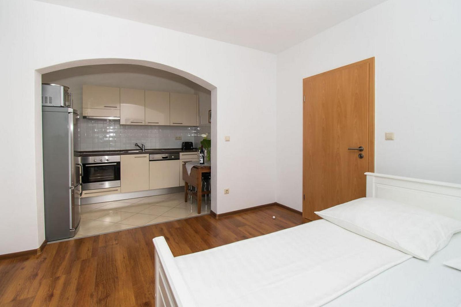 Apartments Kendes Vodice Bagian luar foto