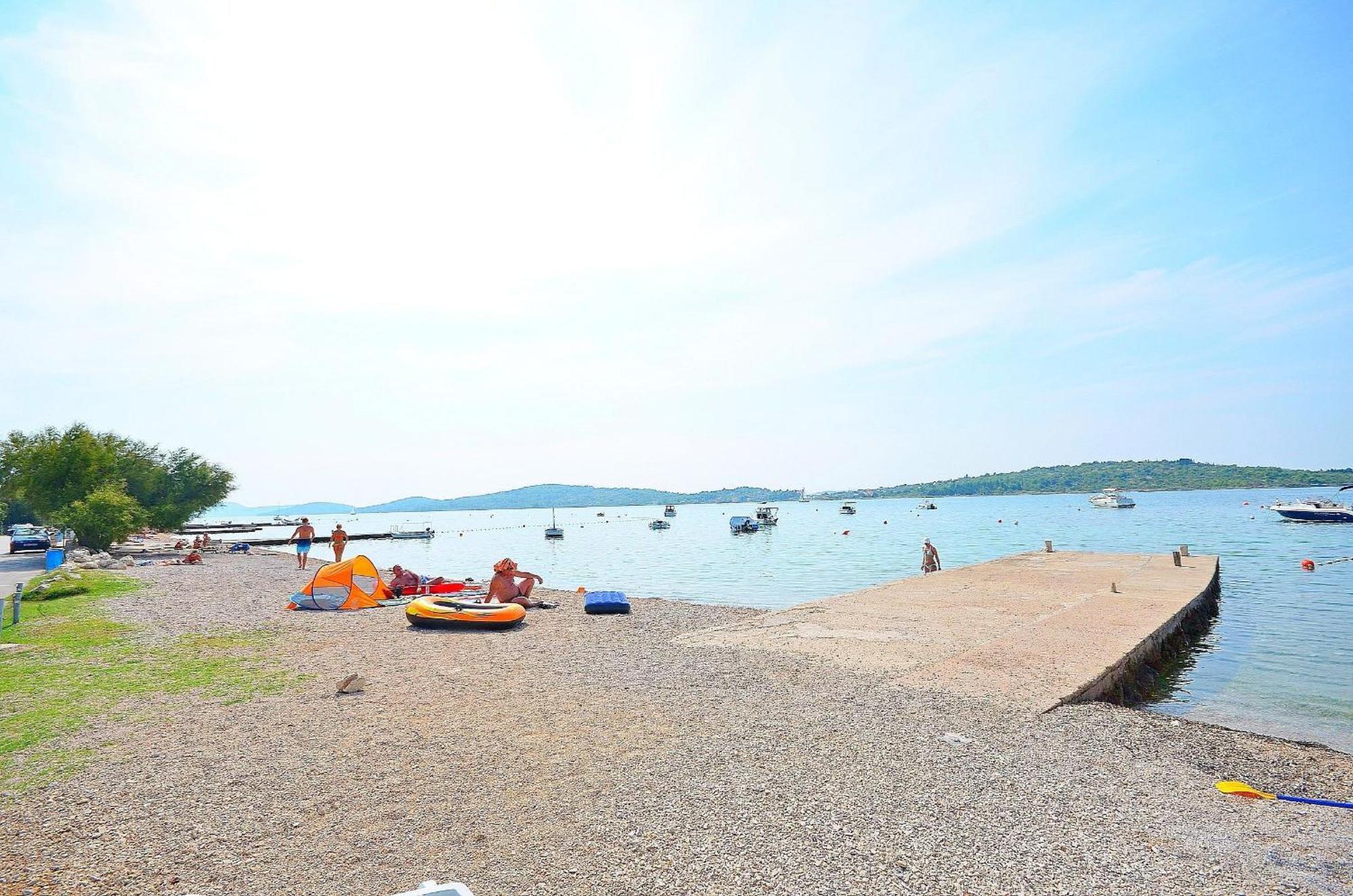Apartments Kendes Vodice Bagian luar foto