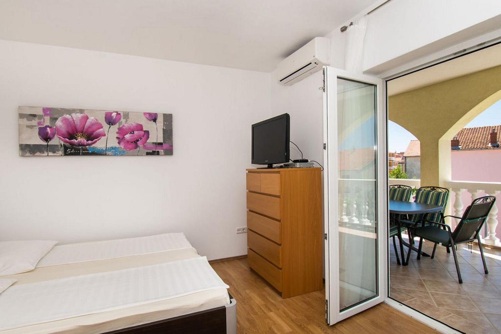 Apartments Kendes Vodice Bagian luar foto