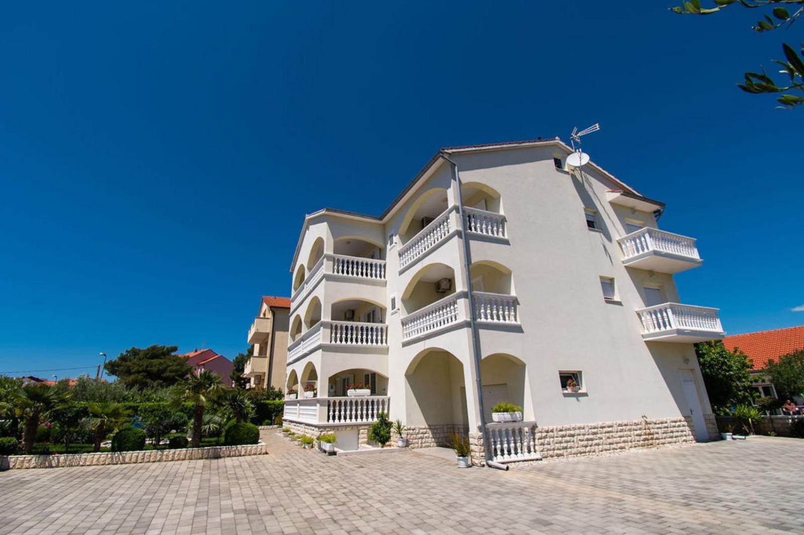 Apartments Kendes Vodice Bagian luar foto